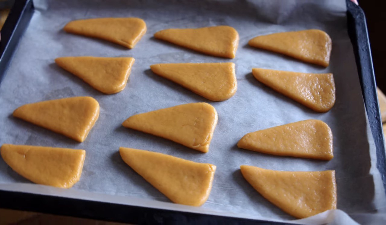 Як приготувати печиво на томатному соку з 5 інгредієнтів: рецепт бюджетного десерту